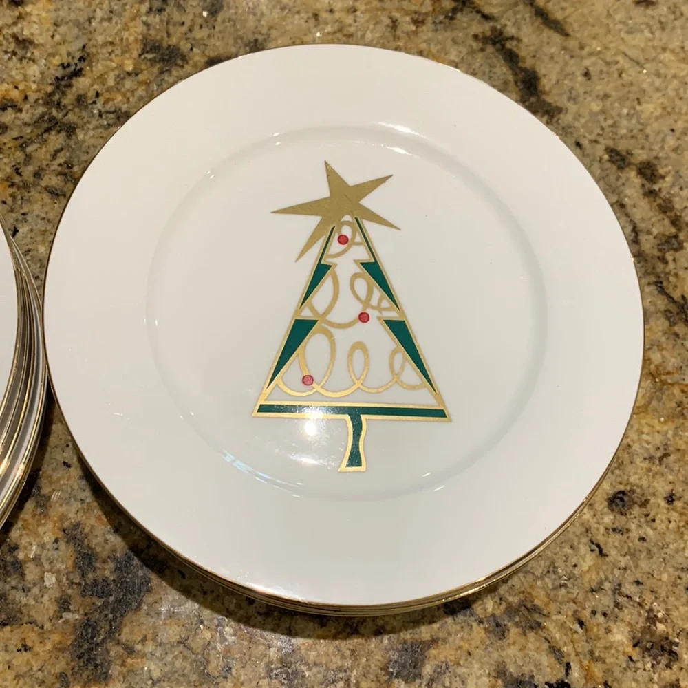 Pier 1 Plates, set of 4